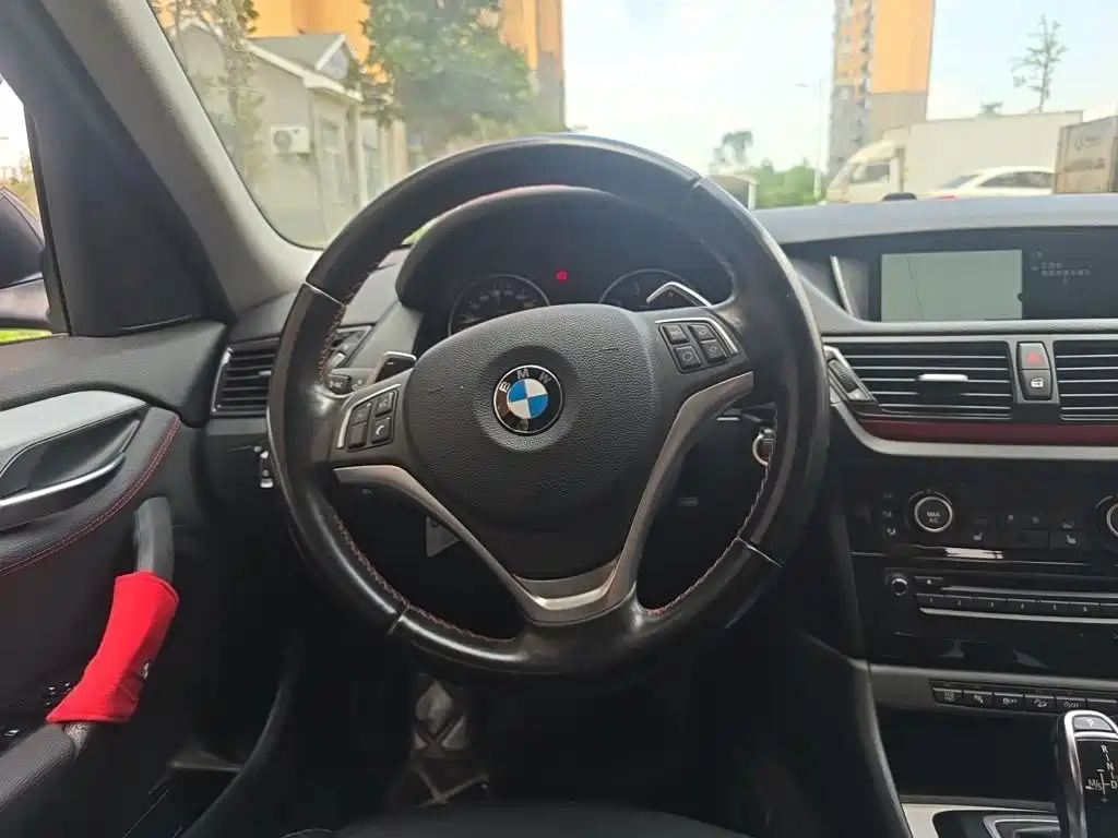 BMW X1 — миниатюра 6