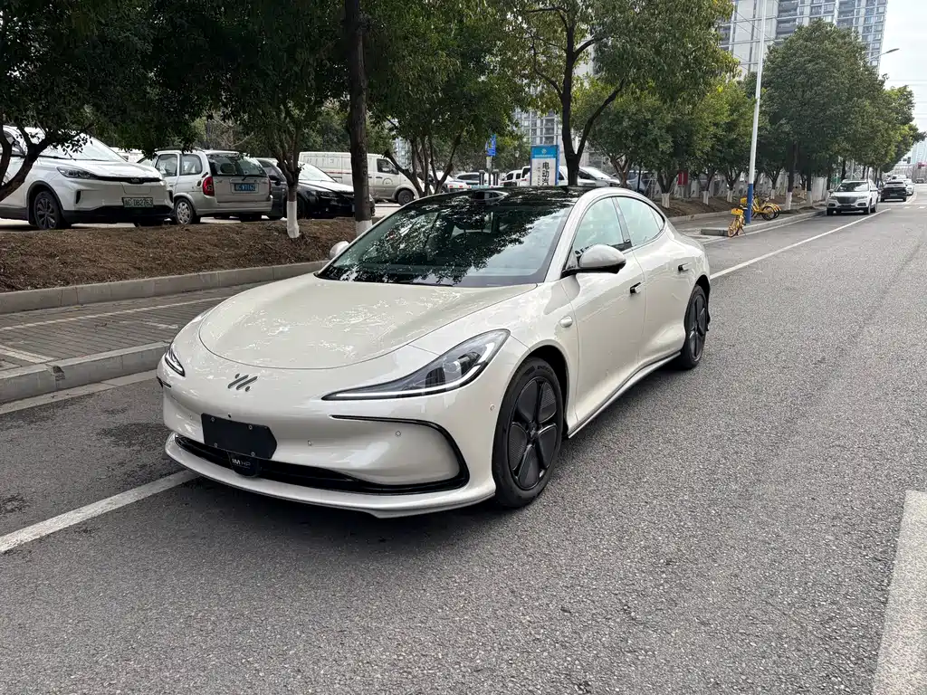 ZHIJI AUTOMOBILE ZHIJI L6