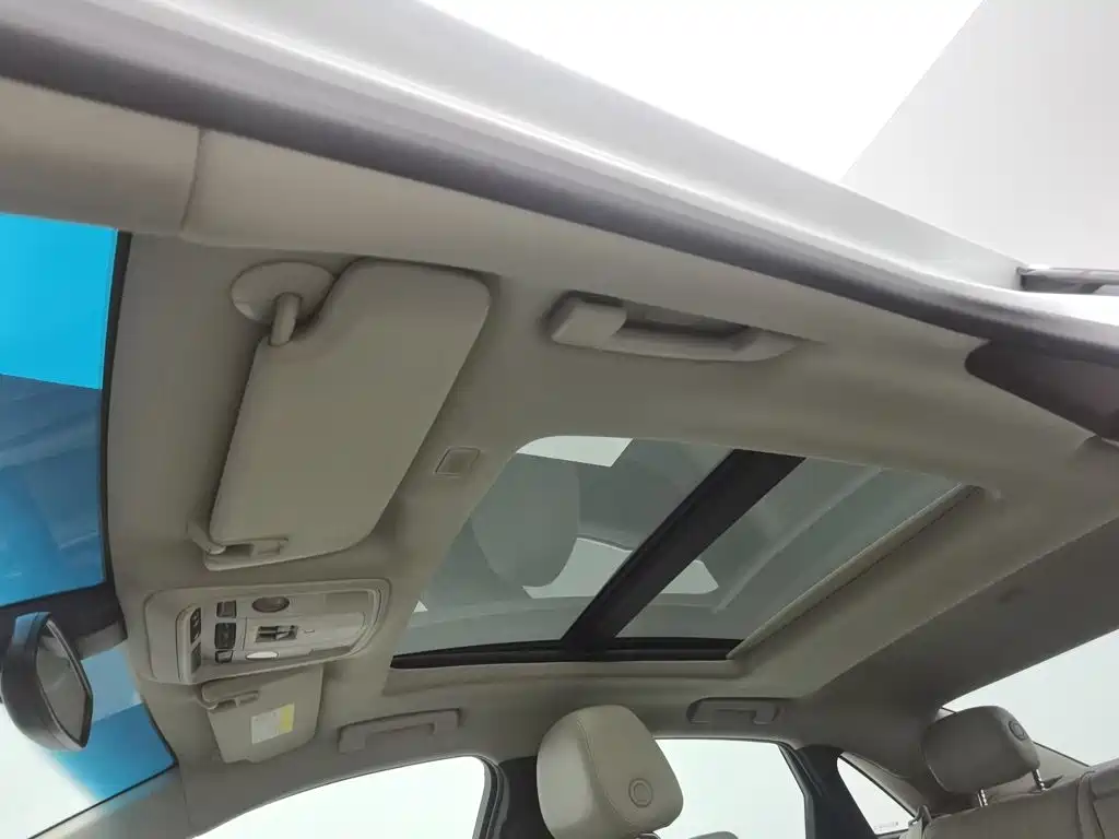 Cadillac XTS — миниатюра 14