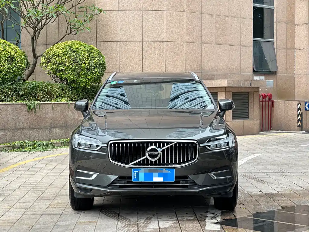 Volvo XC60 2020 T4 Luxury