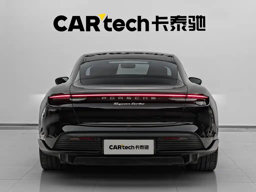 Porsche Taycan — миниатюра 4