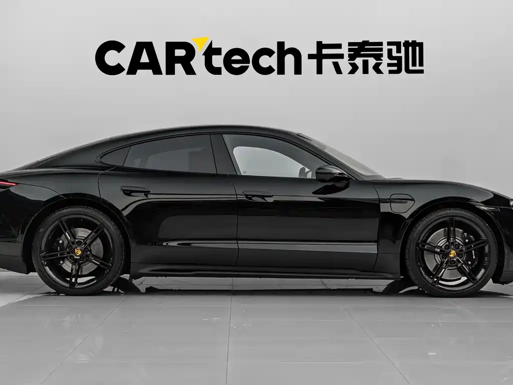 Porsche Taycan — миниатюра 12
