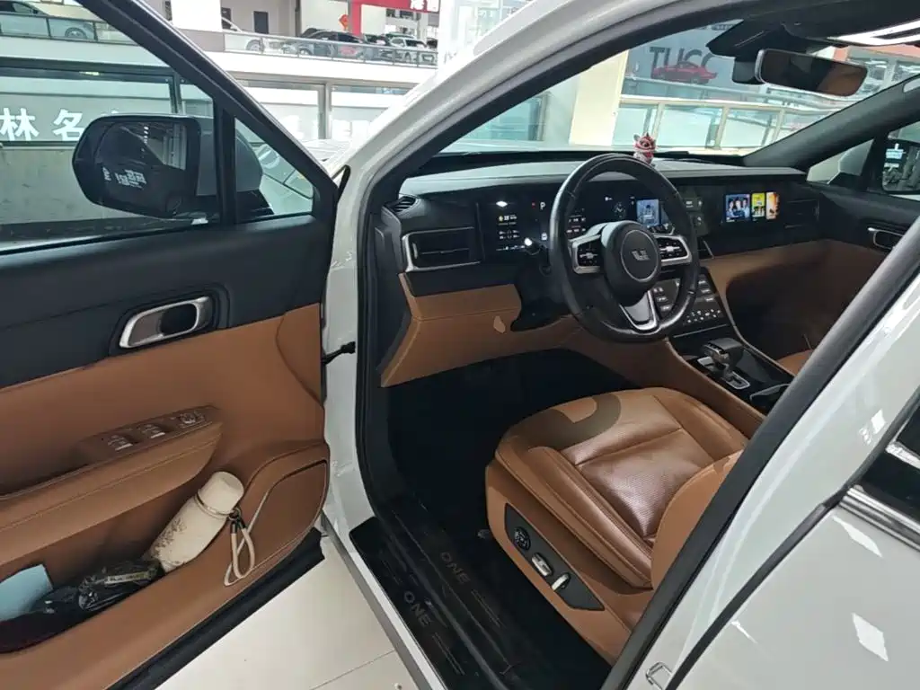 Li Auto Li ONE — миниатюра 16