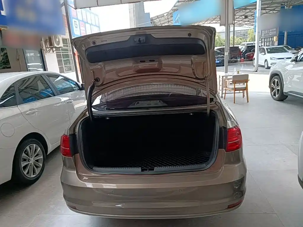 Volkswagen Sagitar — миниатюра 19