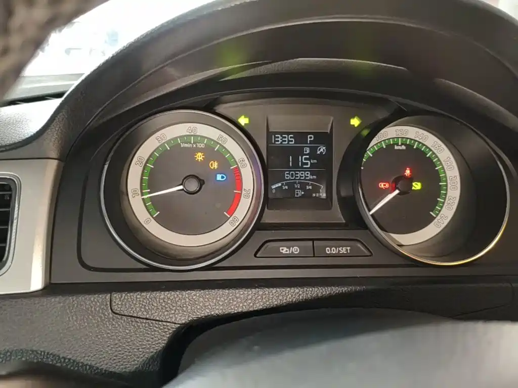 Skoda Rapid Spaceback — миниатюра 12