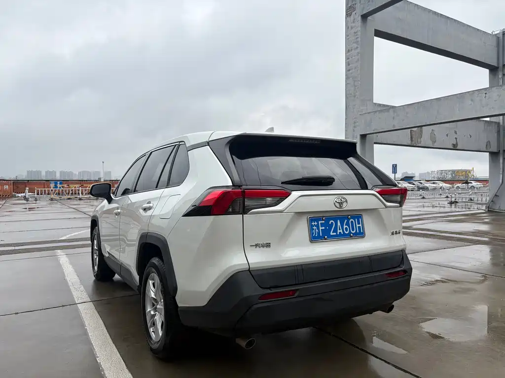 Toyota RAV4 2020 2.0L CVT