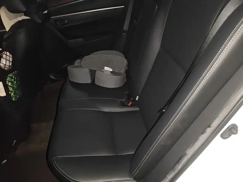 Toyota Corolla Hybrid — миниатюра 18