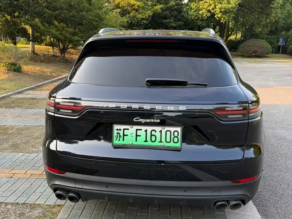 Porsche Cayenne Hybrid — миниатюра 7