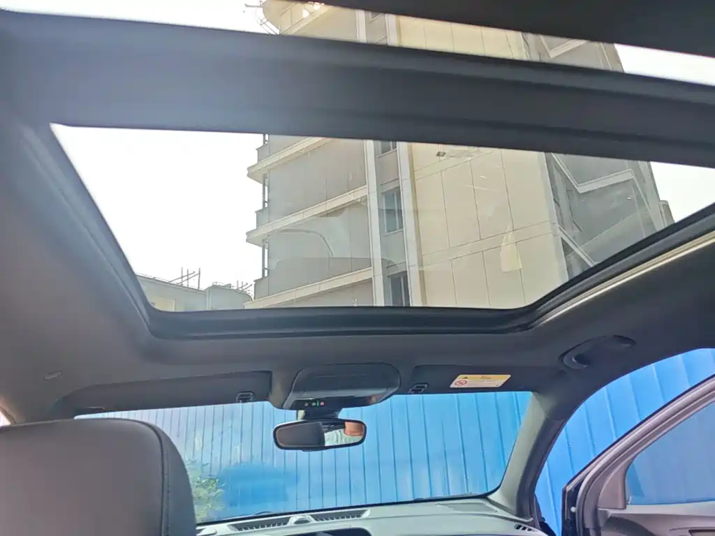 Chevrolet Equinox — миниатюра 18