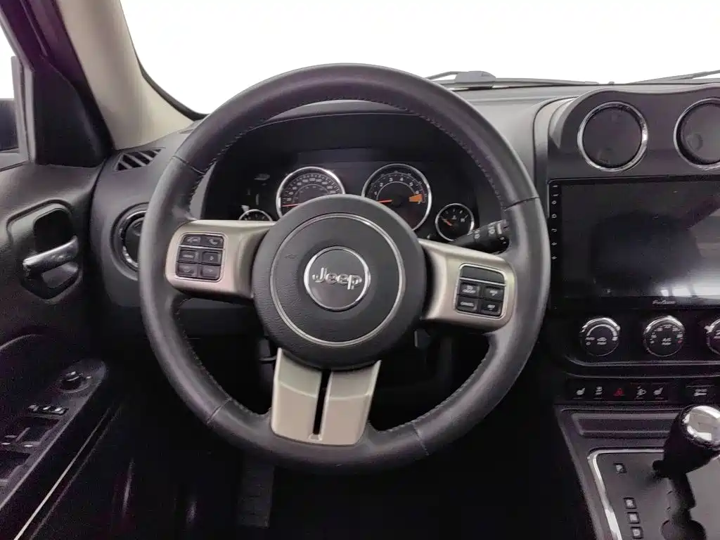 Jeep Patriot — миниатюра 11