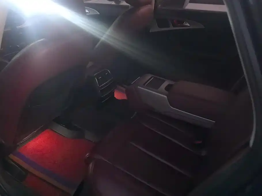 Audi A6L — миниатюра 11