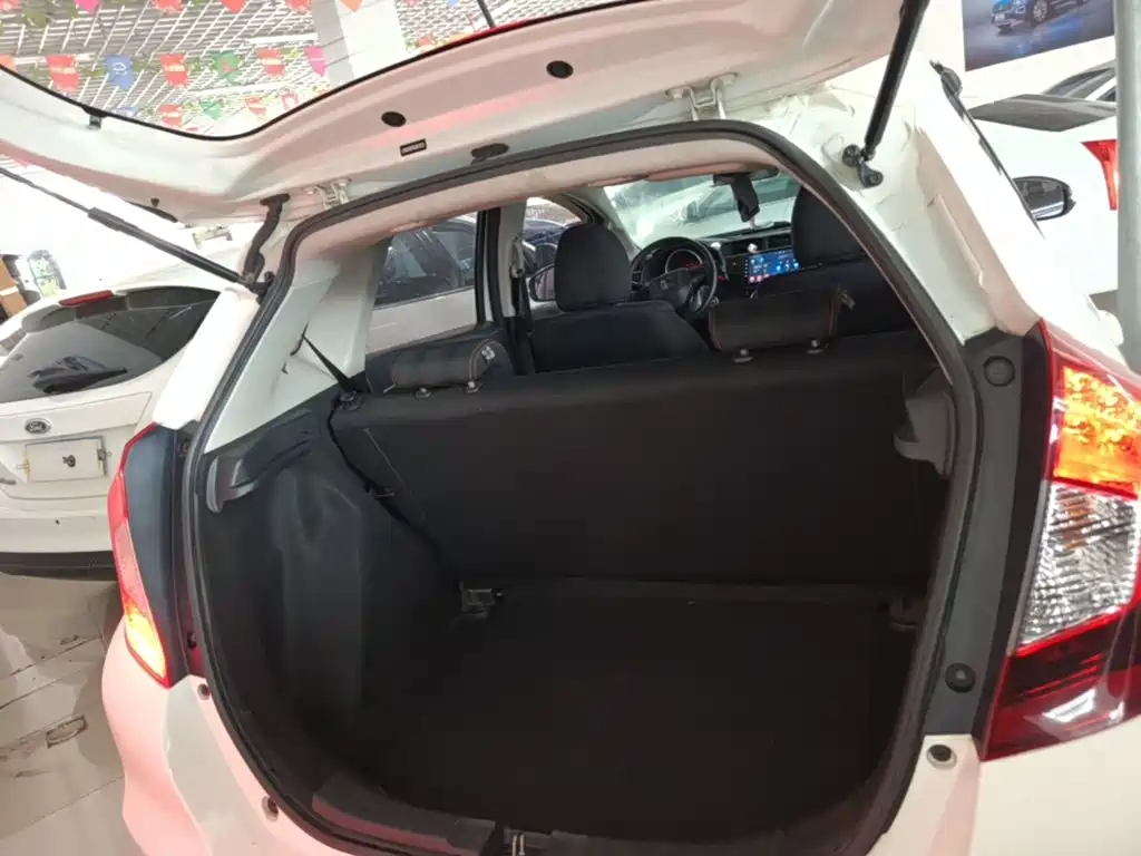 Honda Fit — миниатюра 19
