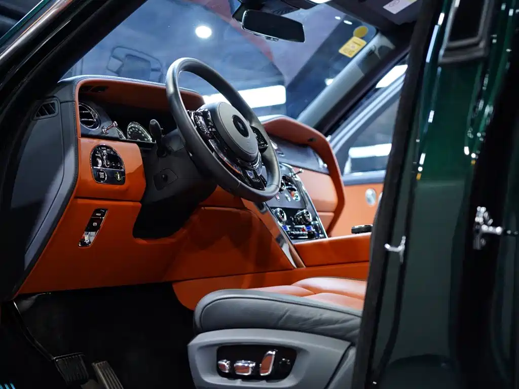 Rolls-Royce Cullinan — миниатюра 29