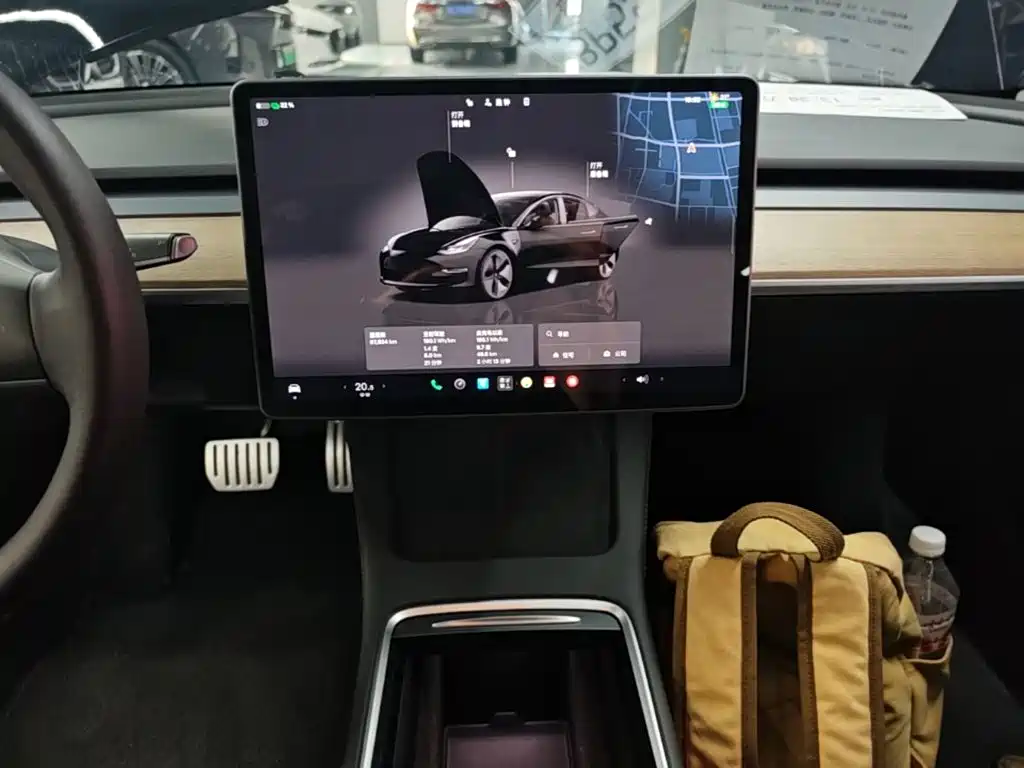 Tesla Model 3 — миниатюра 13