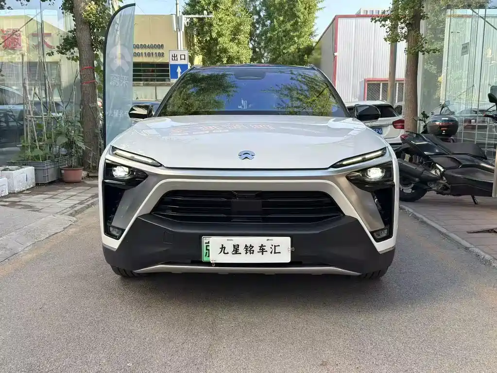 NIO ES8 — миниатюра 2