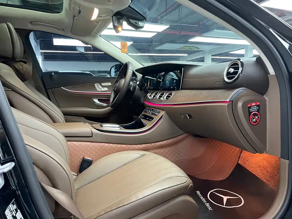 Mercedes-Benz E-Class — миниатюра 15