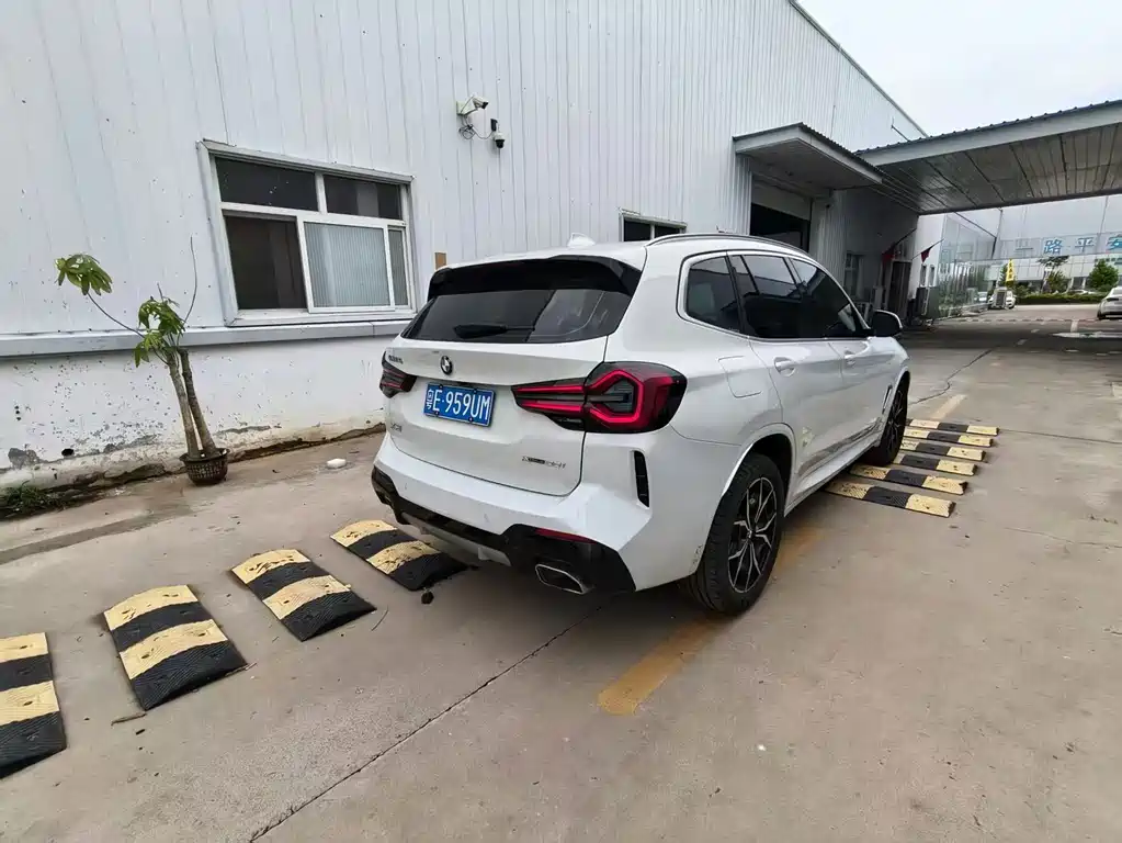 BMW X3 — миниатюра 7