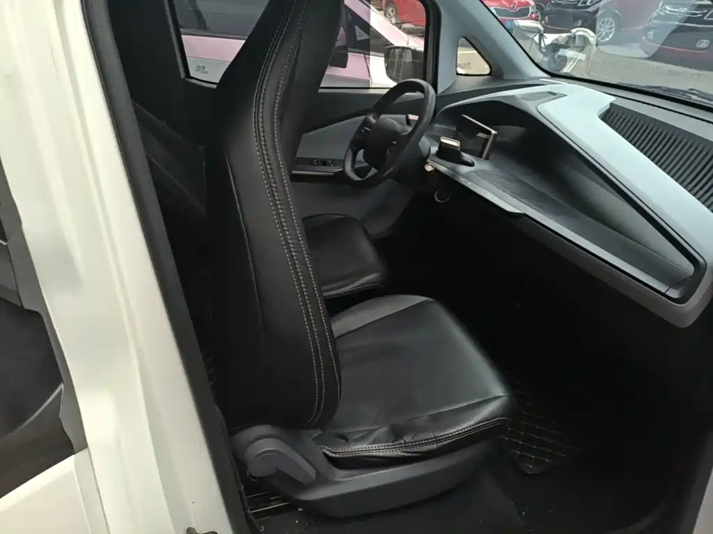 Baojun E200 — миниатюра 25