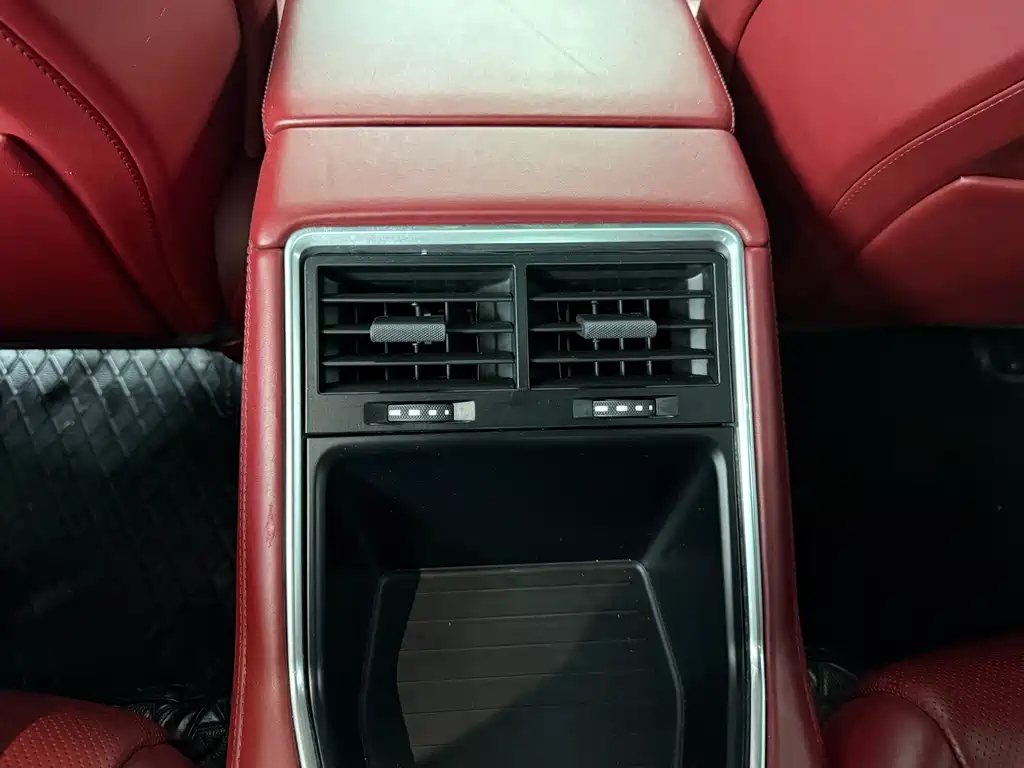 Porsche Panamera — миниатюра 12