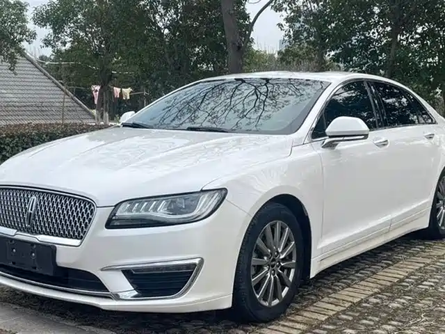 LINCOLN MKZ