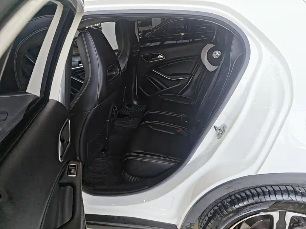 Mercedes-Benz GLA — миниатюра 17