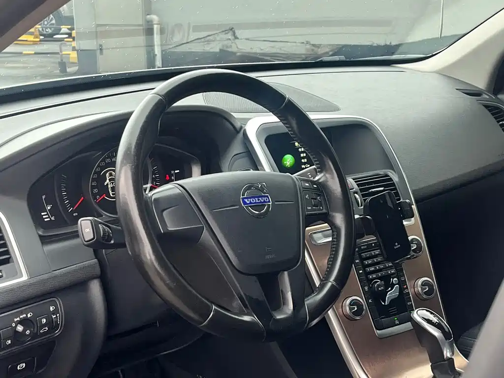 Volvo XC60 — миниатюра 5