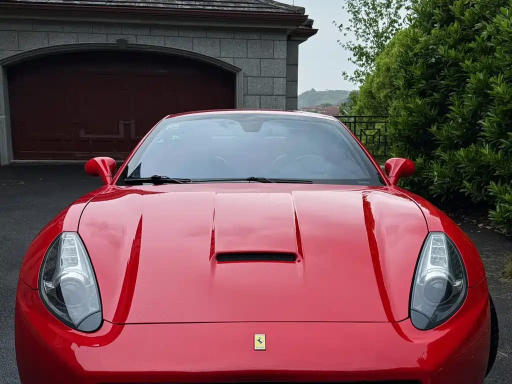 Ferrari California T 2010