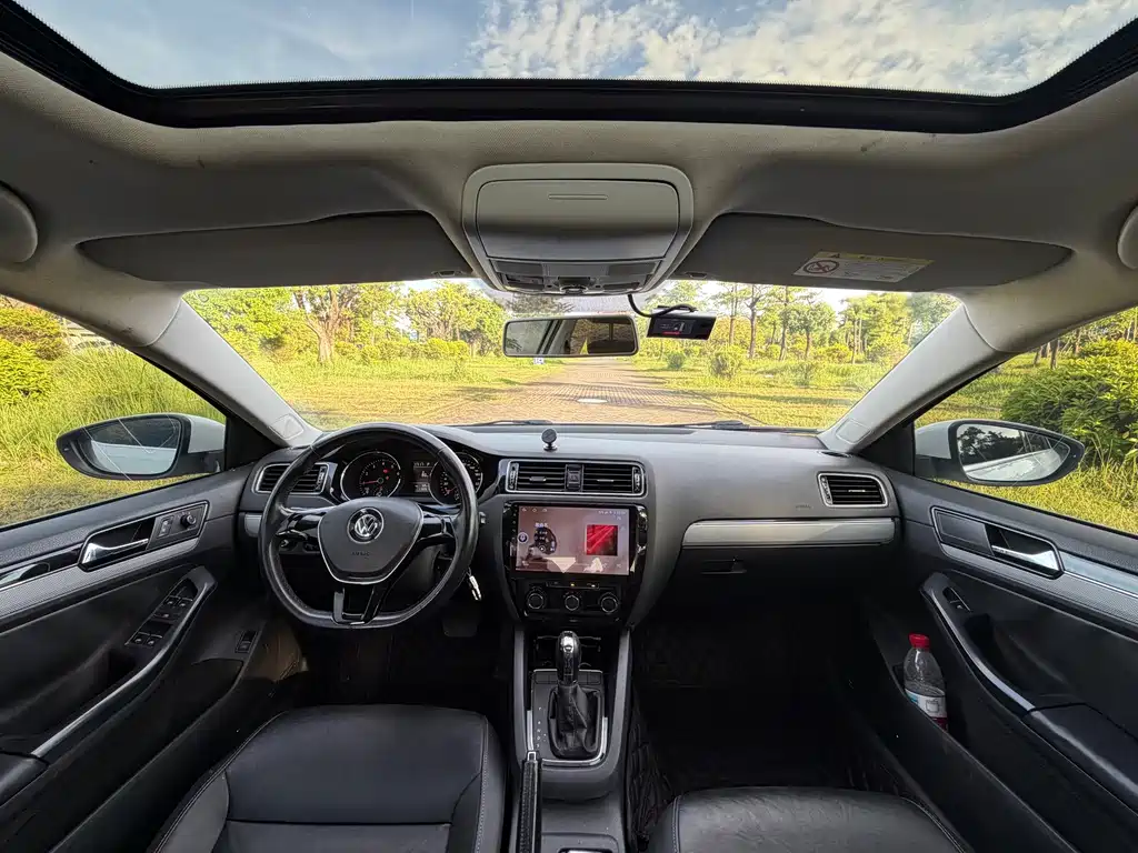 Volkswagen Sagitar — миниатюра 7