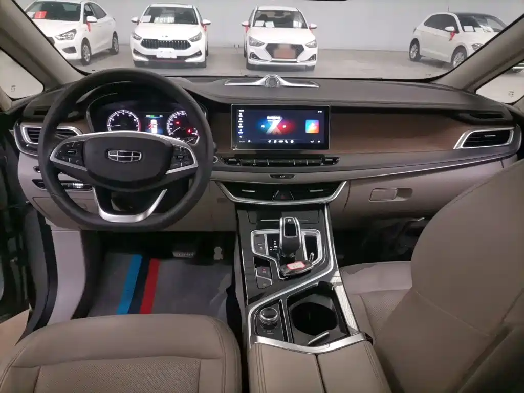 Geely Jia Ji — миниатюра 10