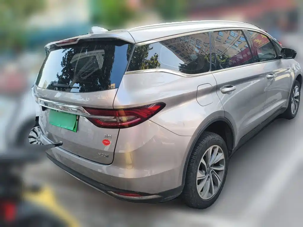 Geely Jia Ji New Energy — миниатюра 4