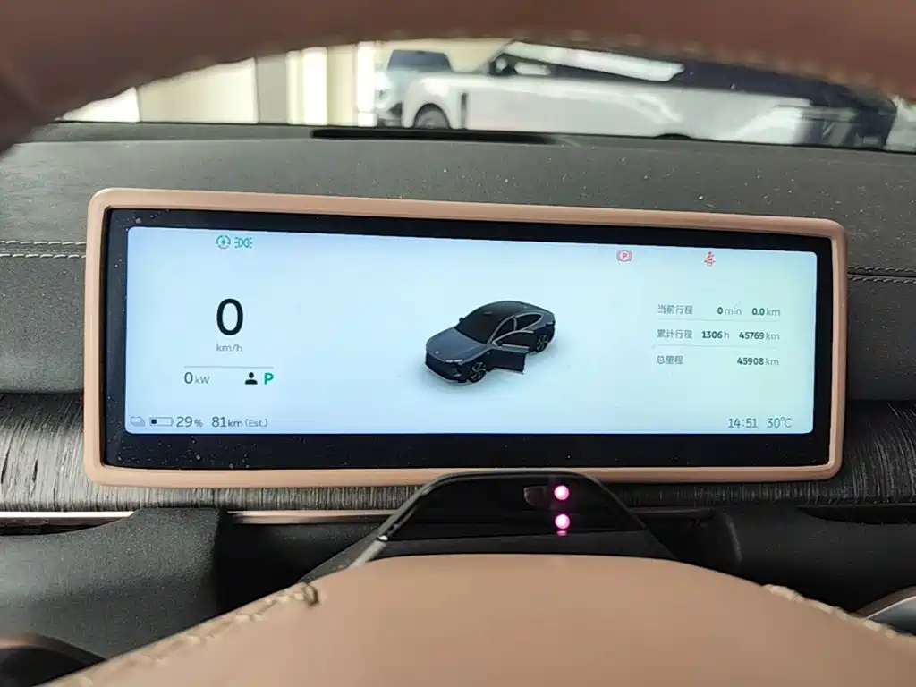 NIO EC6 — миниатюра 12