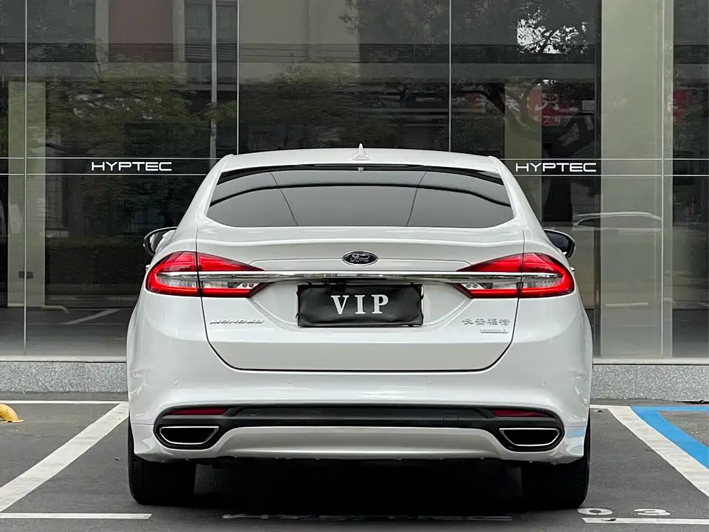 Ford Mondeo — миниатюра 10