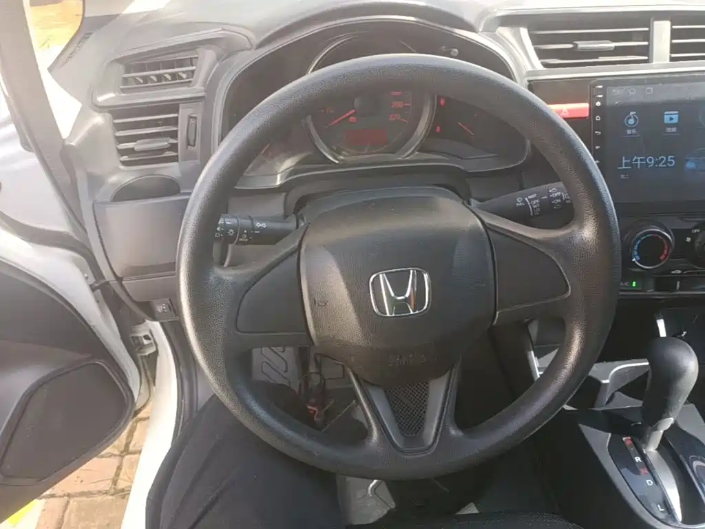 Honda Fit — миниатюра 11