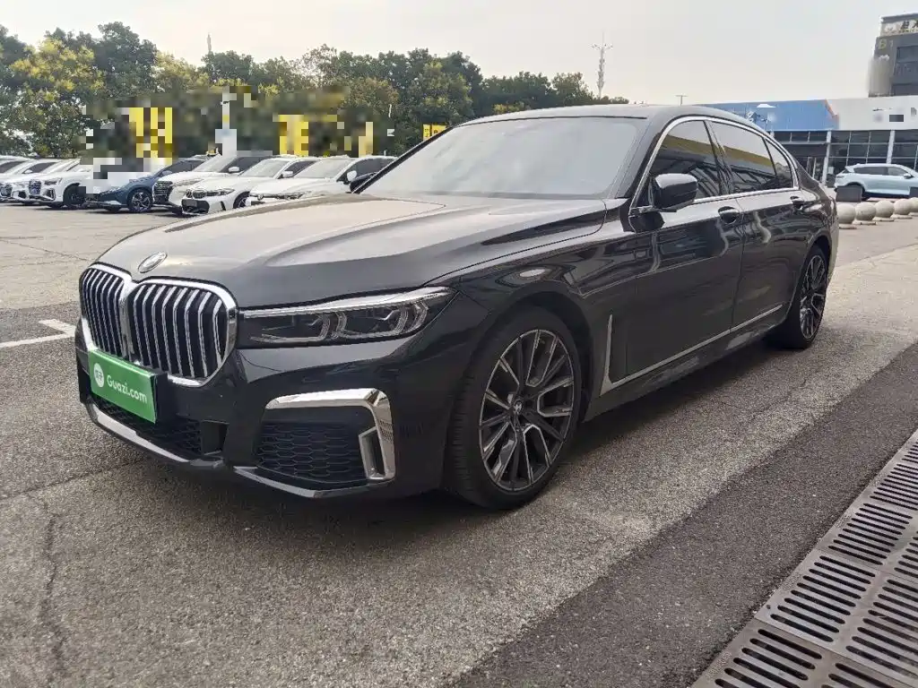 BMW 7 Series — миниатюра 2