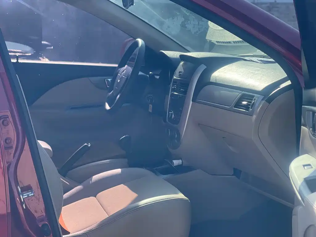 Buick Excelle — миниатюра 14