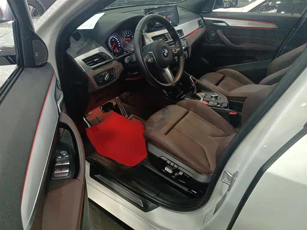 BMW X2 2021 sDrive25i