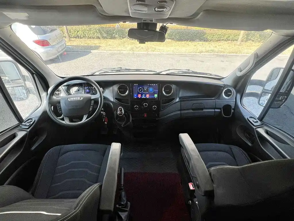 IVECO Ousheng — миниатюра 10