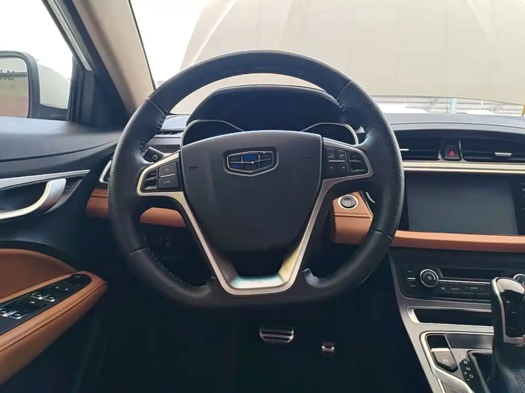 Geely Vision S1 — миниатюра 11