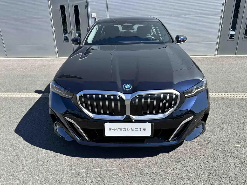 BMW i5 — миниатюра 2