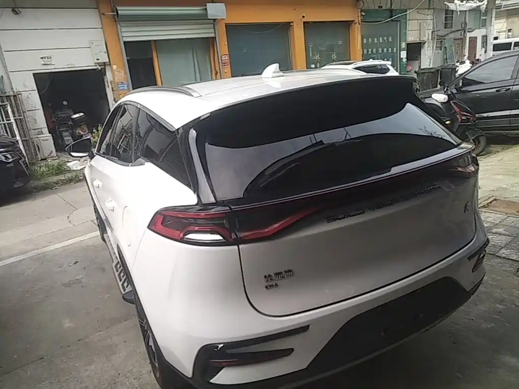 BYD Tang New Energy — миниатюра 5