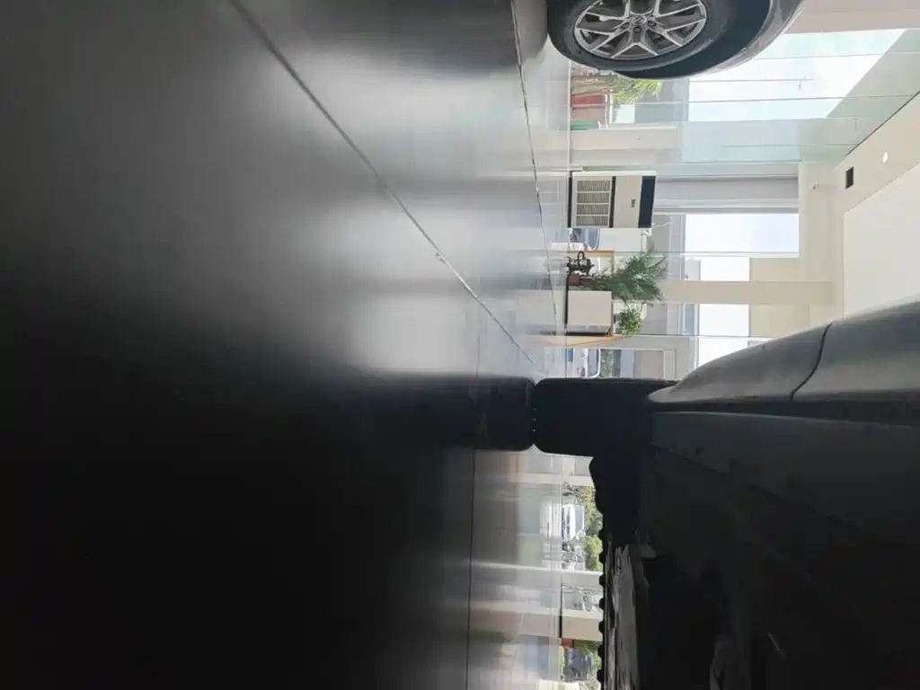 Land Rover Sport PHEV — миниатюра 22