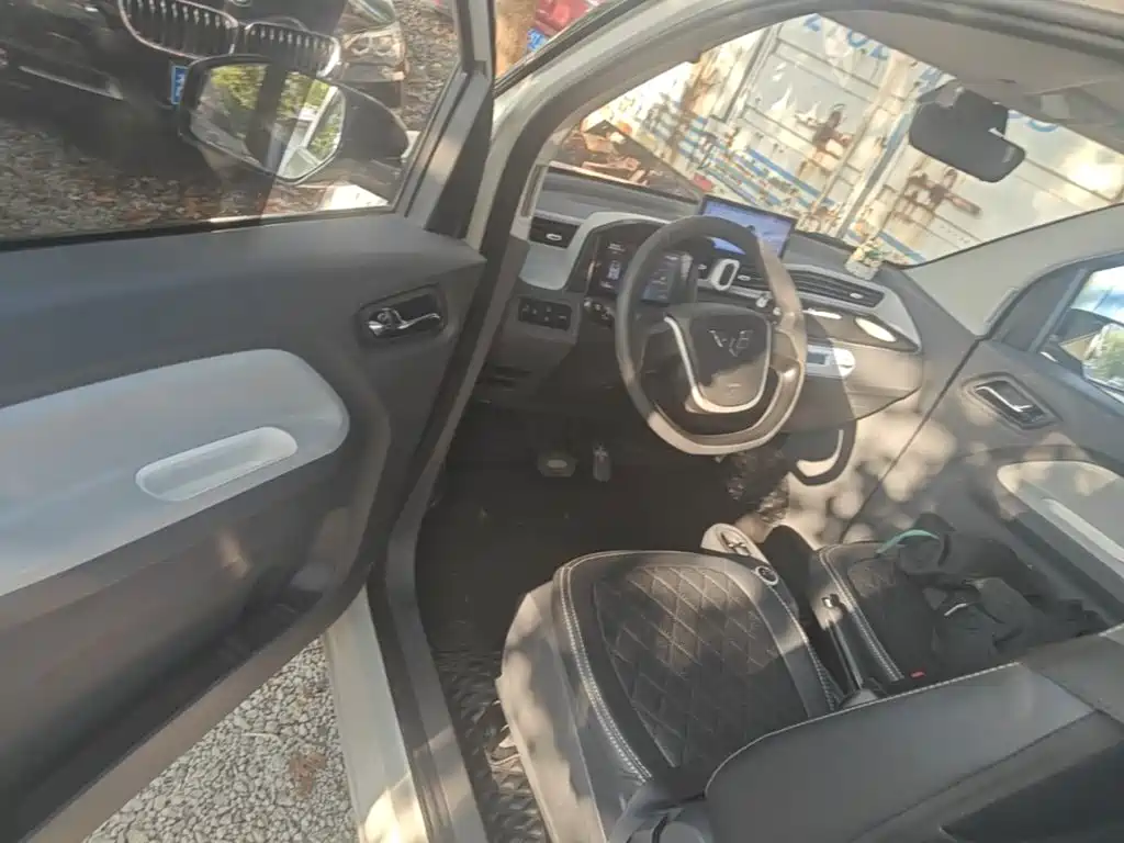 Wuling MINIEV — миниатюра 16