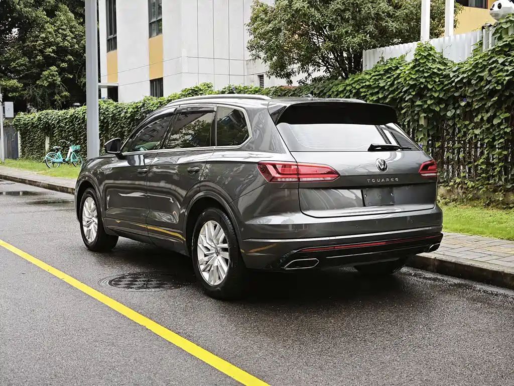 Volkswagen Touareg — миниатюра 7