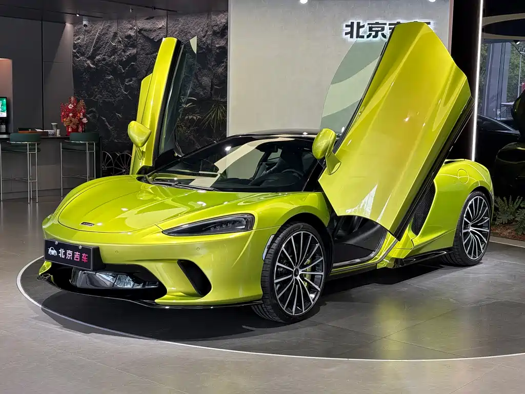 McLaren GT 2023