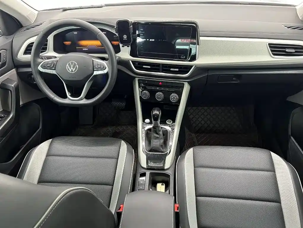 Volkswagen T-Roc — миниатюра 17