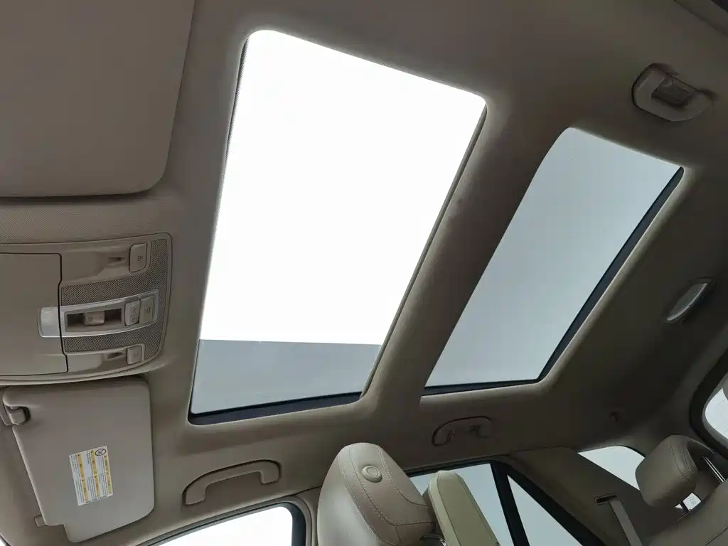 Mercedes-Benz M-Class — миниатюра 14