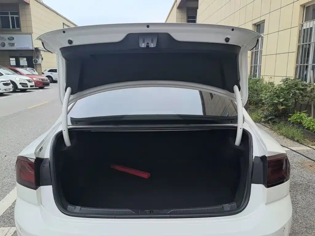 Volkswagen Lamando — миниатюра 19