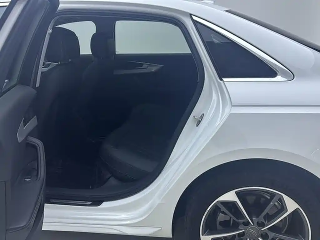 Audi A4L — миниатюра 17
