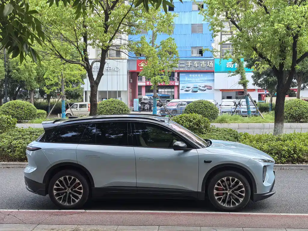 NIO ES6 — миниатюра 12