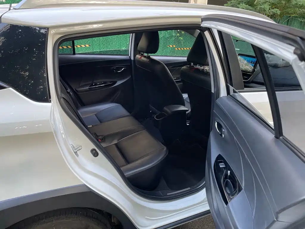 Toyota Yaris L — миниатюра 14